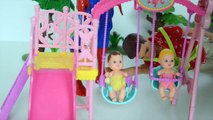 Barbie Mari e Ryan no Parquinho com os 4 Bebes Gemeos!!! Em Portugues [Parte 6] Tototoykid