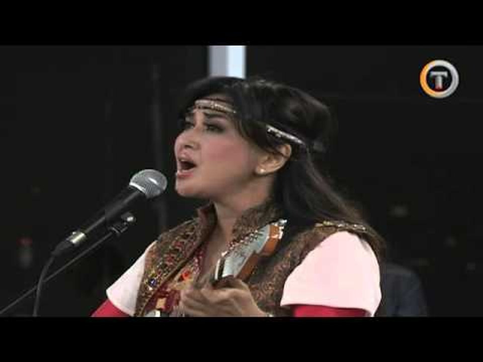 Paramitha Rusady Rayakan Puisi Amarzan Loebis
