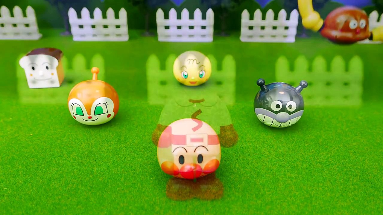アンパンマンおもちゃアニメ パチッと変身アンパンマン！とマジックハンドでクレーンゲーム PPC...