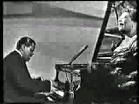 Ella Fitzgerald-Stomping at the Savoy-1961