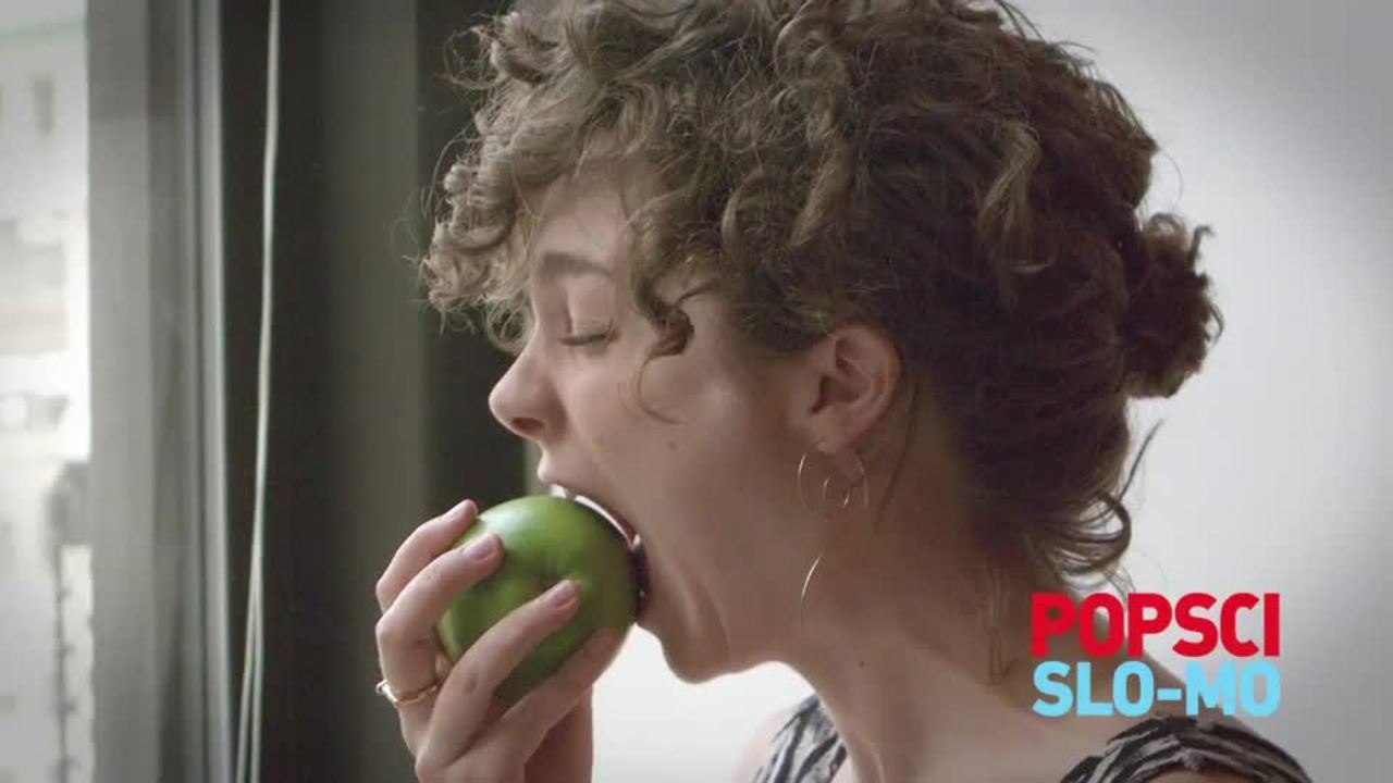 Anna Eats an Apple