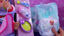 Baby Doll Plays Peek-A-Boo, Drinks Bottle & Eats in High Chair with Little Mommy DisneyCarToys