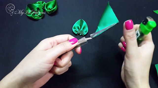D.I.Y. Satin Ribbon Leaves - Tutorial