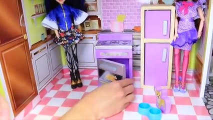 KidKraft Dollhouse for Frozen Elsa, Descendants & Barbie Dolls Country Estate Wooden Doll House Toy