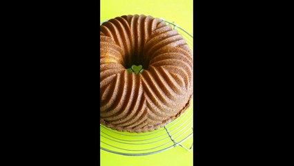 Диетическая шарлотка на ржаной муке и кефире