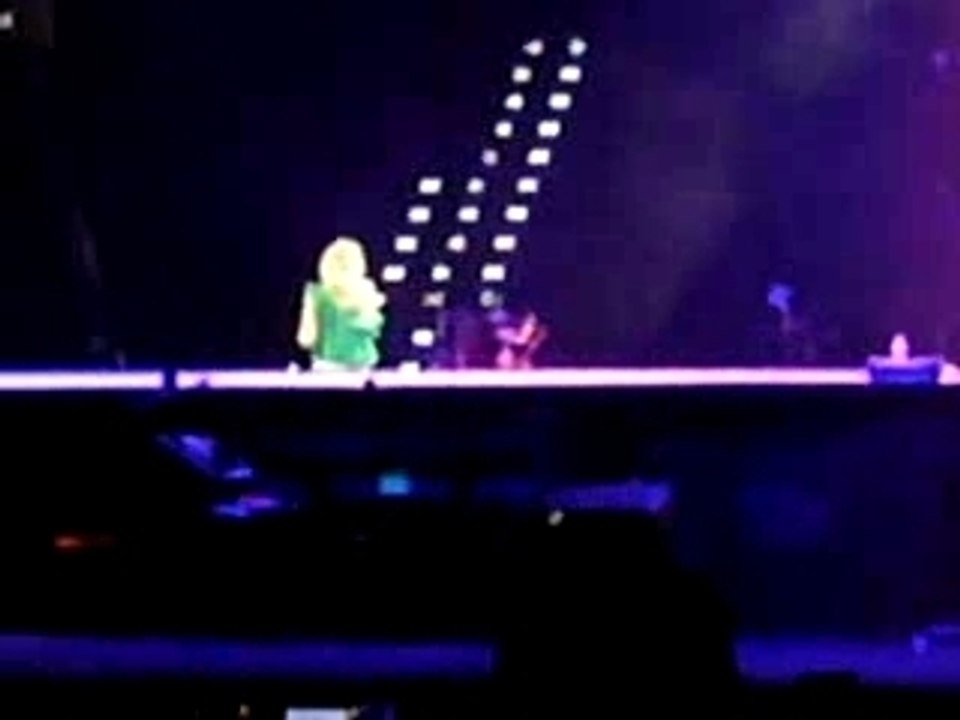 Natasha Bedingfield - How Do You Do? (Live)