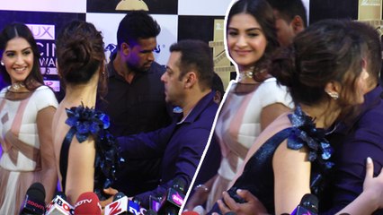 Salman Khan Teaches Sonam Kapoor Red Carpet Behaviour
