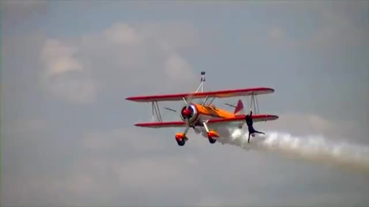 Sun 'n Fun 2013: Wing Walking with Jane Wicker
