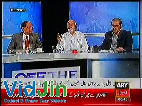 Intense Fight between Haroon Rasheed and Khawaja Saad Rafique in a Live Show