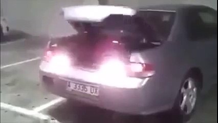 Human Version of Reverse Car Camera