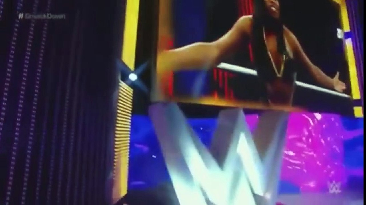 WWE SmackDown! 052815 Paige vs. Naomi (wTamina Snuka)
