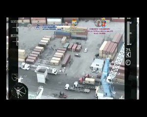 Porto di Bari: sequestrati fertilizzanti provenienti dalla Cina con false etichette "Made in Italy"