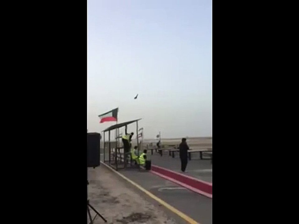 Pakistani Pilot Shows Amazing Aircraft Skills At Dubai Air Show