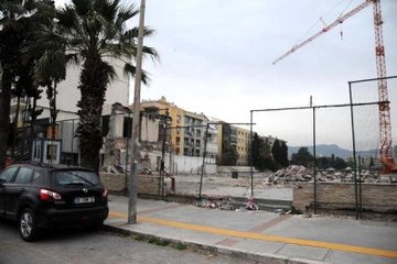 Karşıyaka'nın Yeni Stat İnşaatı Durduruldu