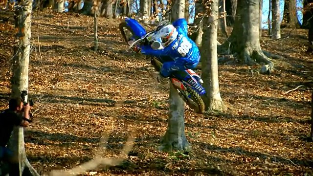 Мотокросс - очень красивый вид спорта