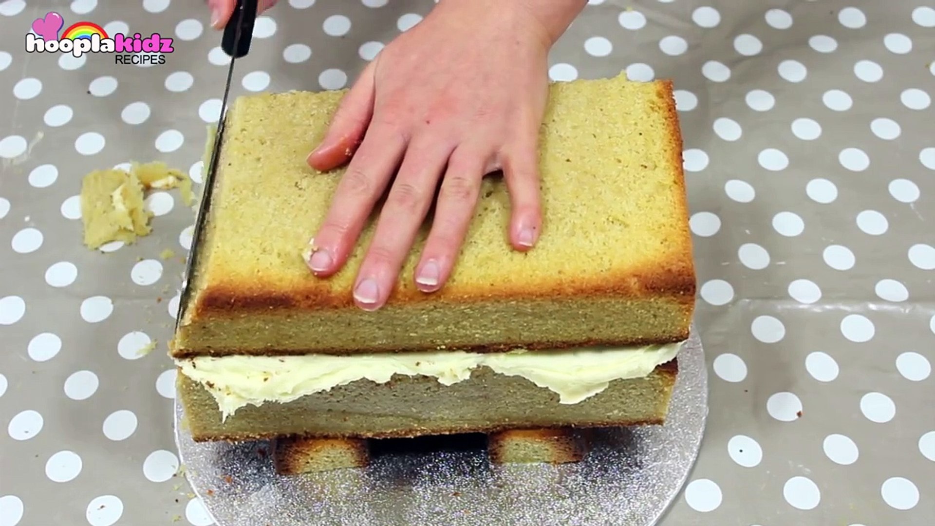 The Wheels On The Bus Cake Nursery Rhymes Birthday Cake Ideas For Children By Hooplakidz Recipes Video Dailymotion