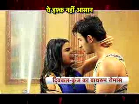 Twinkle Aur Kunj Ke Bich Chal Raha Hai Bath Room Wala Romance 24th February 2016 Tashan E Ishq