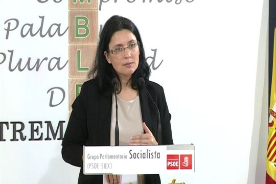 Políticos extremeños valoran acuerdo Sánchez-Rivera