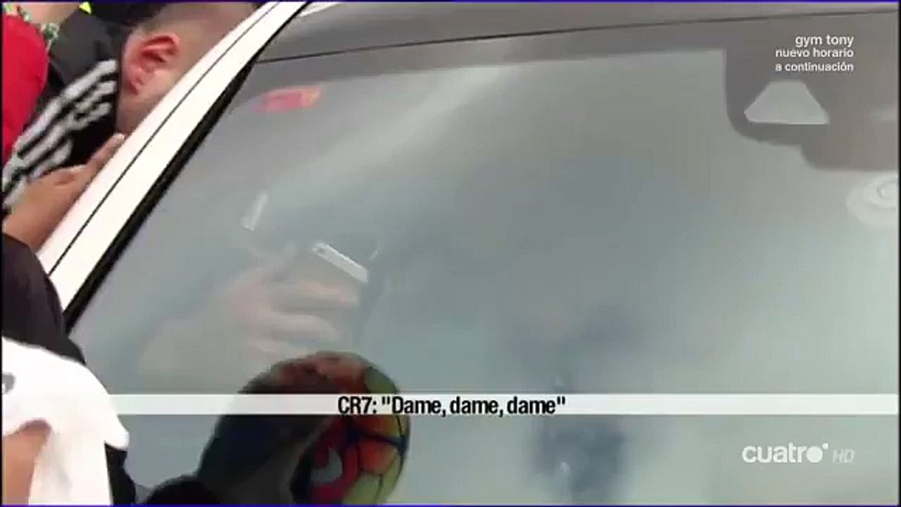 Cristiano Ronaldo has more problems with hysterical Real Madrid fans trying to get into his car