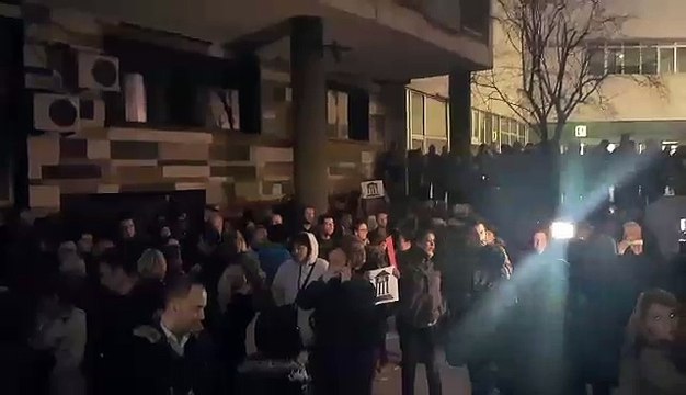 Protestat para Gjykatës Kushtetuese
