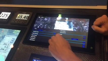 Awesome Electronics, Sonar That Sees Around the Boat