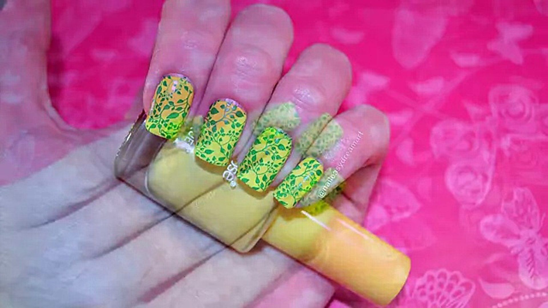 ⁣DIY Easy Stamping Nail Art Tutorial - Стемпинг для ногтей в домашних условиях