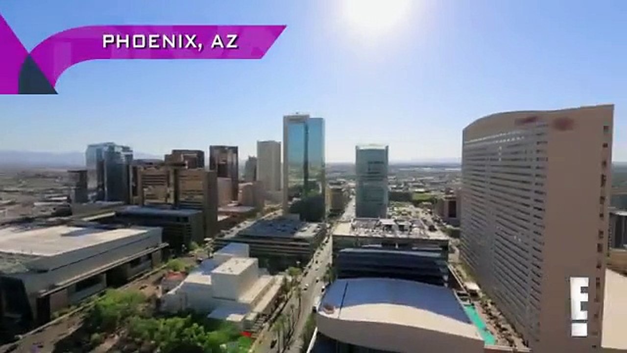 Total Divas Season 4, Episode 9 Clip: Daniel Bryan and Brie Bella get a composting toilet