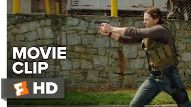 Triple 9 Movie CLIP - He's on foot (2016) - Kate Winslet, Chiwetel Ejiofor Movie HD