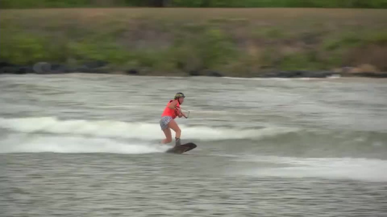 Pro Women Final at the Nautique Wake Games- King of Wake