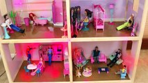 Barbie Dollhouse Frozen Elsa & Anna Dolls Mansion Dollhouse Spiderman Ariel Merman DisneyCarToys