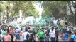 Trabajadores estatales argentinos protestan contra los despidos masivos_