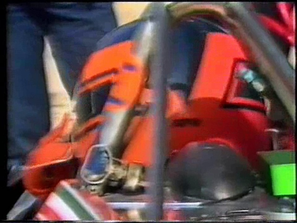 Gilles Villeneuve tribute - Music : ROBBIE WILLIAMS "No regrets"