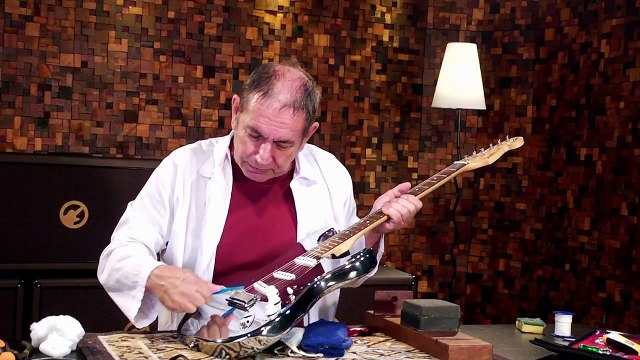 COMO TROCAR CORDAS DE GUITARRA STRATO | Dicas do Pelosi #6