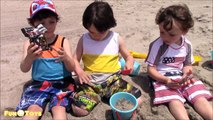 KID TWINS at the BEACH opening BLIND BAGS!SICK BRICKS AVENGERS AGE OF ULTRON TRANSFORMERS OPENING