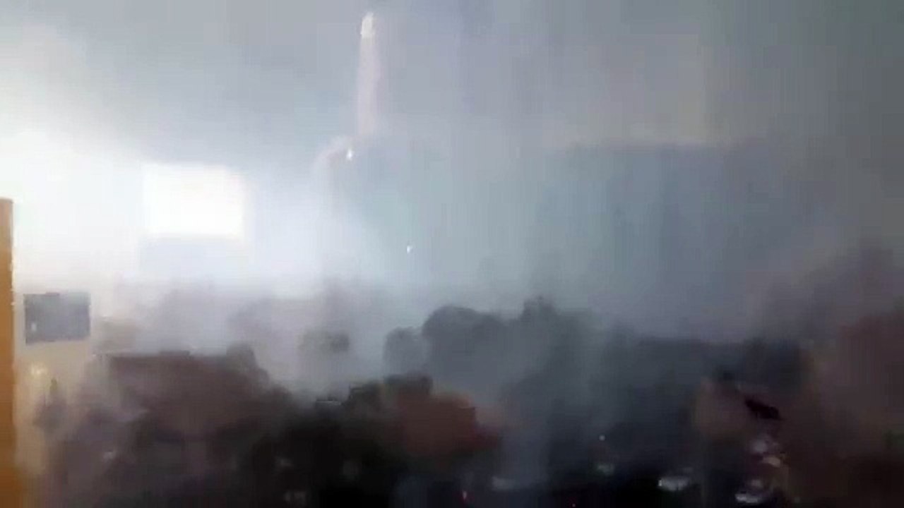 Tornadoes reported in Charlotte County, Florida (720p Full HD)