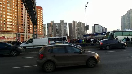 Беркут остановили возле парка Позняки 21.02.14