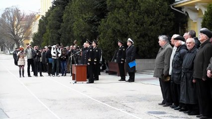 Черный день Академии ВМС. Досмотрите до конца, рассеяне не понимают что значит верность родине и присяге.