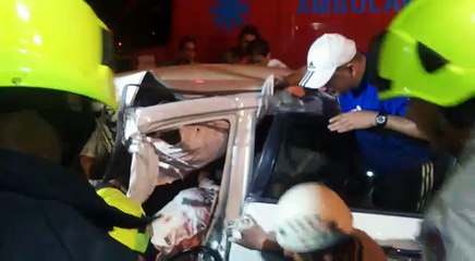 Joven se salva de morir tras chocar su turismo contra un camión en El Progreso