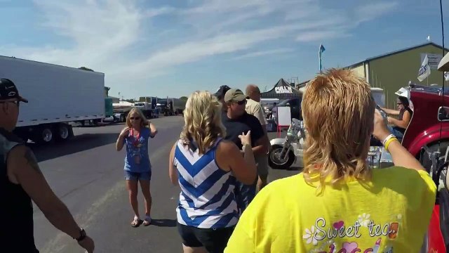 Дльнобой по США Америка. Трех колесный мотоцикл с двигателем CAT. ЭТО ПРОСТО БОМ