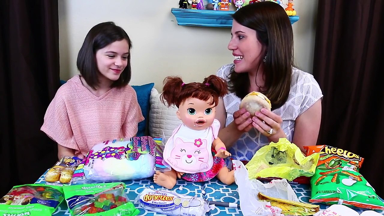BABY ALIVE Eats Gross McDonalds, Candy & Tacos Challenge with Emma from KiittiesMama!