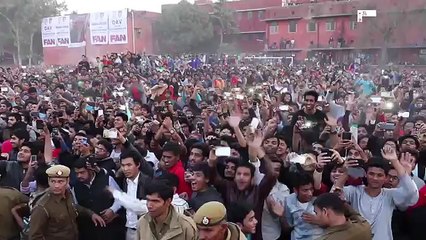 Shah Rukh Khan Launched The Title Track Of His Upcoming Film “Fan”