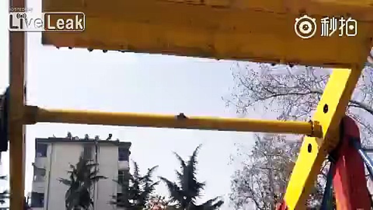 В китайском парке развлечений