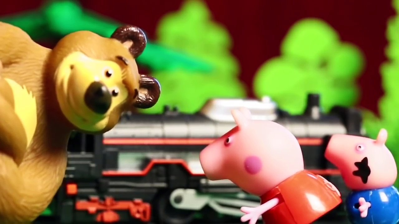 Свинка Пеппа. Мультик с игрушками. Поездка на поезде. Барби лечит Джорджа. Peppa Pig. The train.