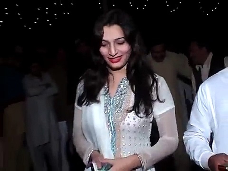 New Desi Girls Dance Mujra 2015 Hd PAKISTANI MUJRA DANCE Mujra Videos 2016 Latest Mujra video upcoming hot punjabi mujra latest songs HD video songs new songs