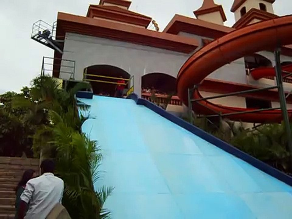 wonderla water pendulam