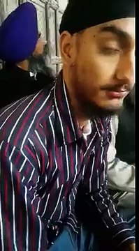 Paralyzed Guy is able to walk after visiting Golden Temple