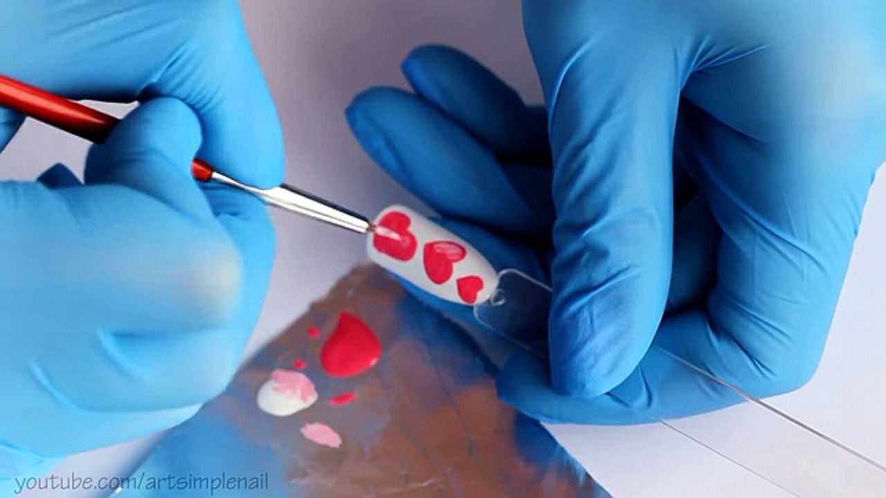 Дизайн ногтей Сердечки гель-лаком. Маникюр ко Дню Влюбленных. Литье