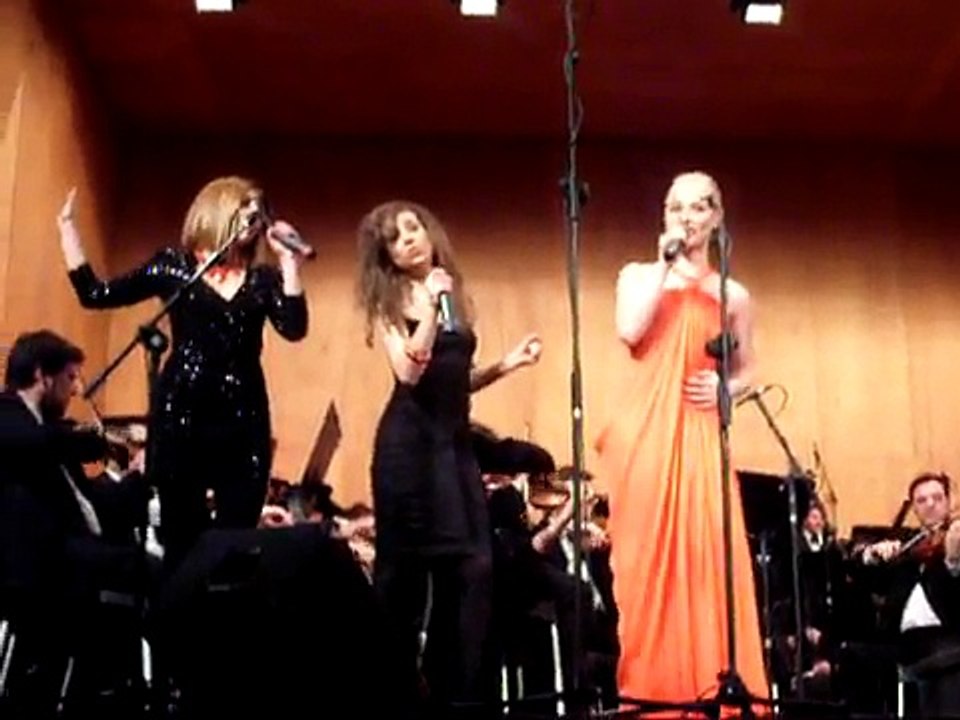 Soraya Arnelas - I will survive Concierto " todos contra el cáncer" orquesta sinfónica