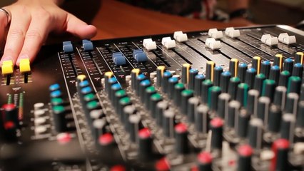 прикольная песня C ДОБРЫМ УТРОМ ЛЮДИ Соня Лапшакова.