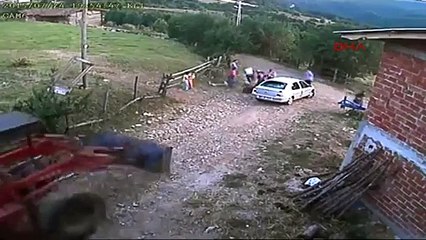 Une dispute entre deux familles se termine par une attaque de tracteur